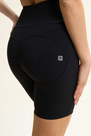 Active DIWO High Rise Fitness Shorts Black & White Crossband Detail – view 3