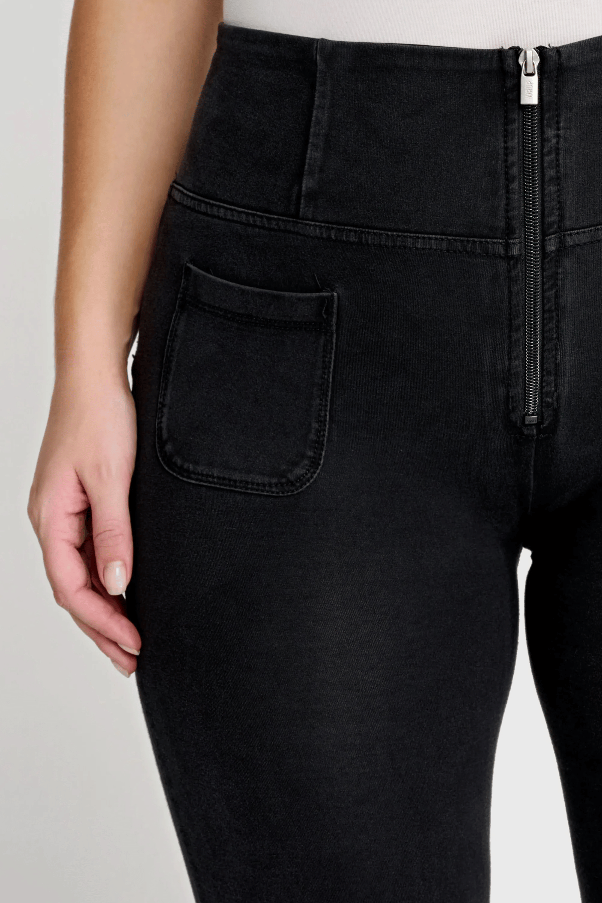 Black Denim Flare Jeans – High Waist – view 5