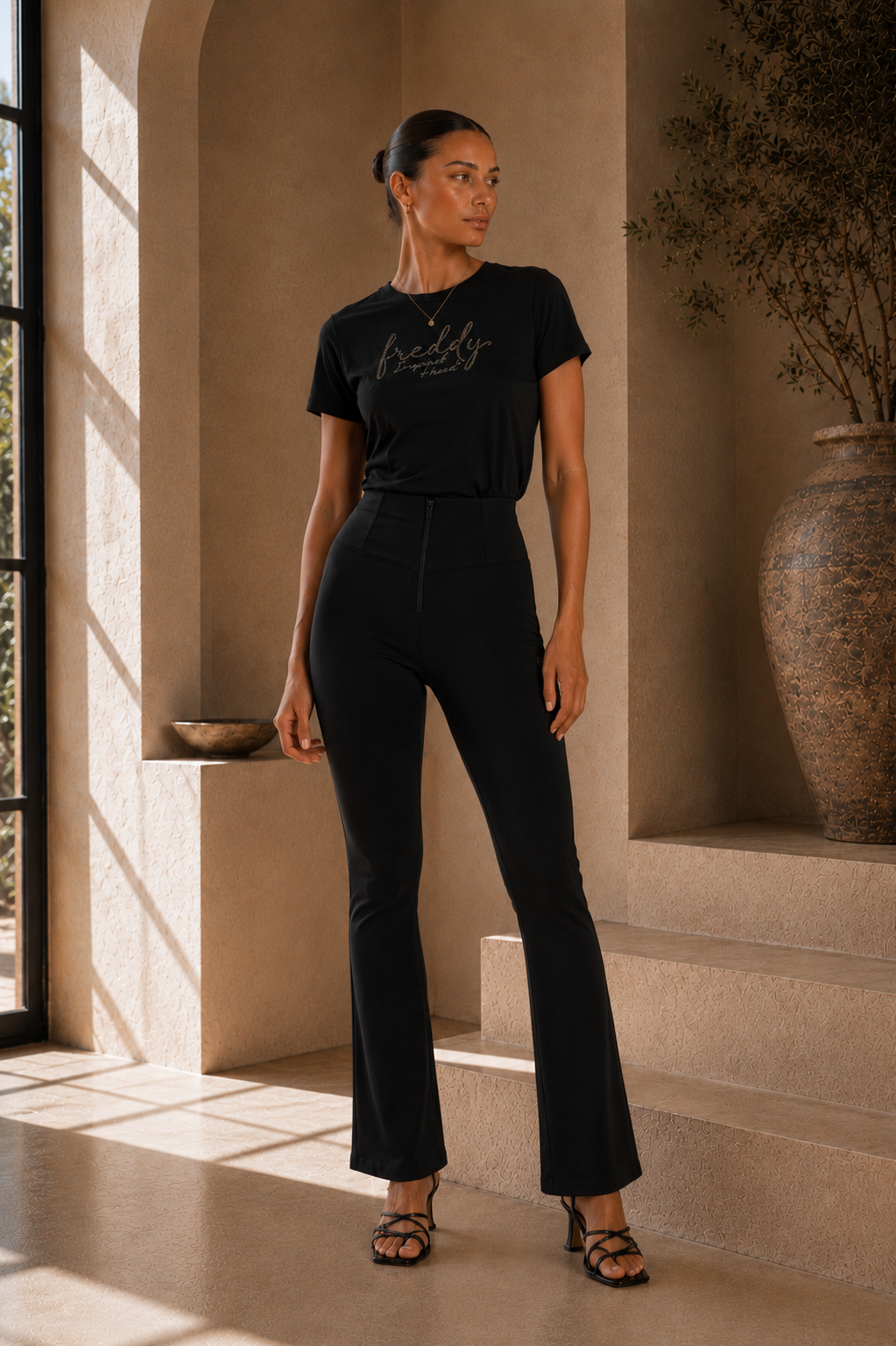 Black Petite Cropped Bootcut Trousers – High Waist