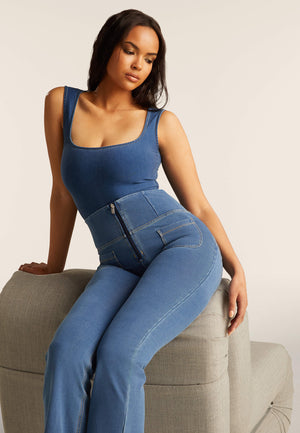 Light Denim Flare Jeans – High Waist – view 4