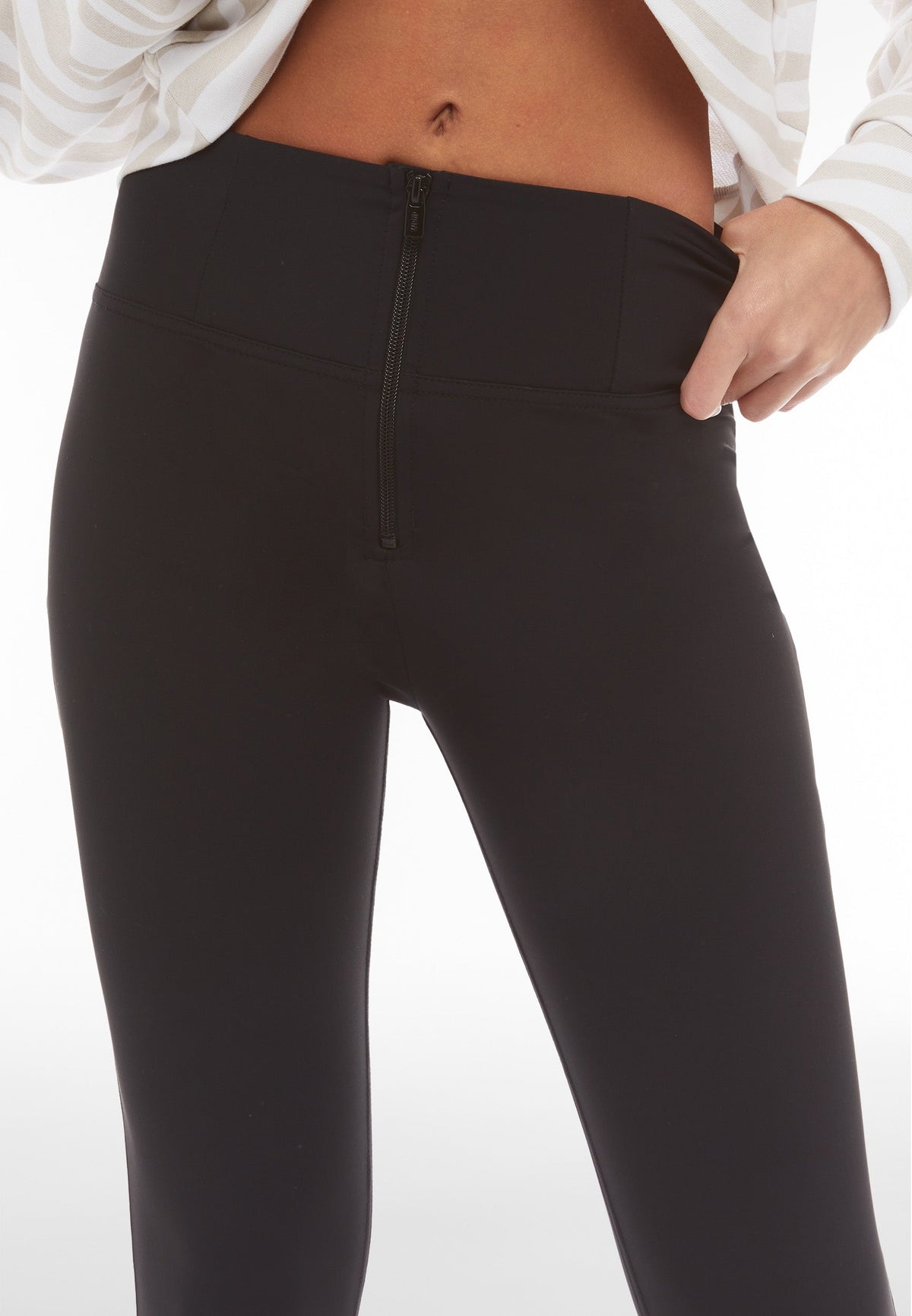 DIWO Pro Black Sculpting Trousers – High Waist, Ankle Length – view 4