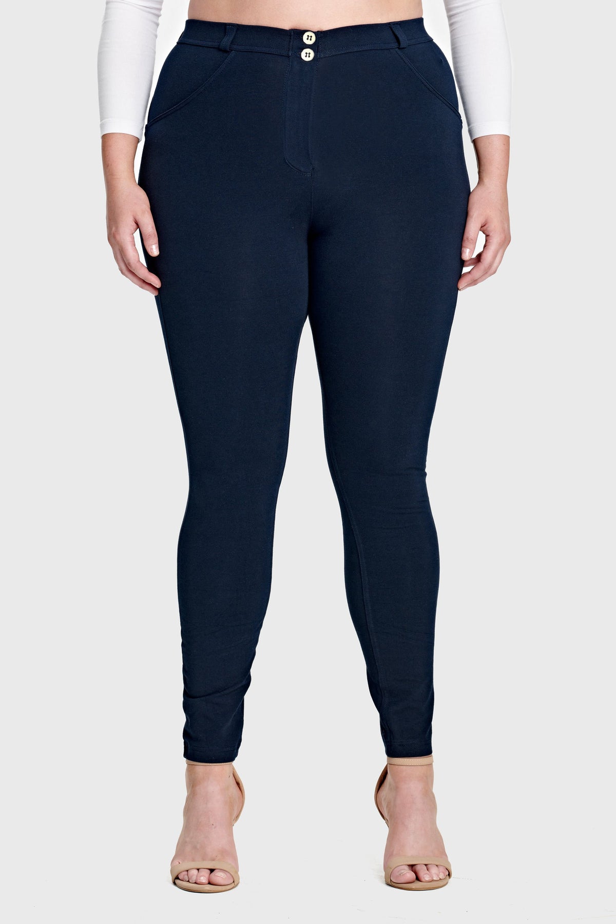 CURVY NAVY BASIC MID-RISE