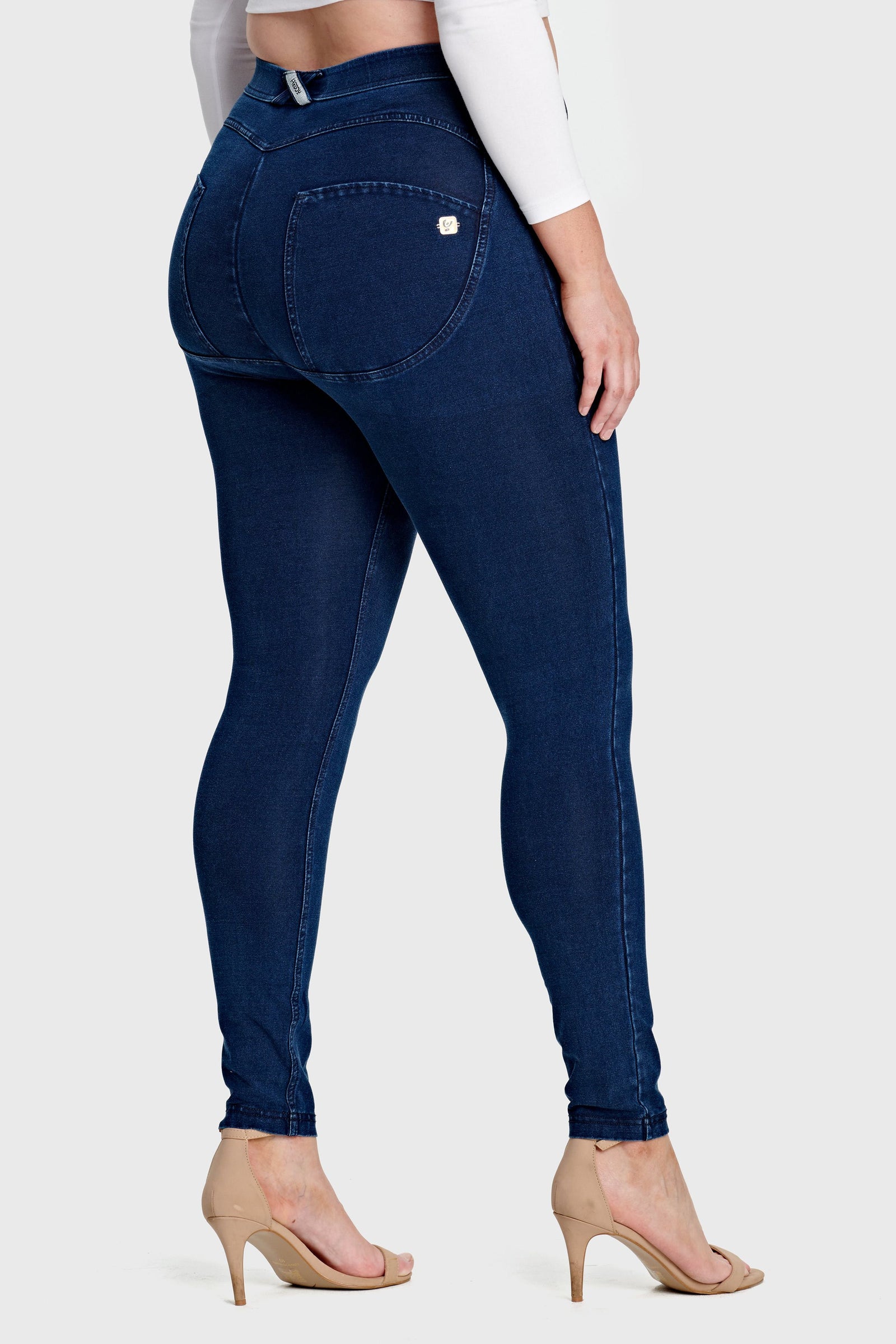 CURVY DARK DENIM BLUE STITCH MID-RISE