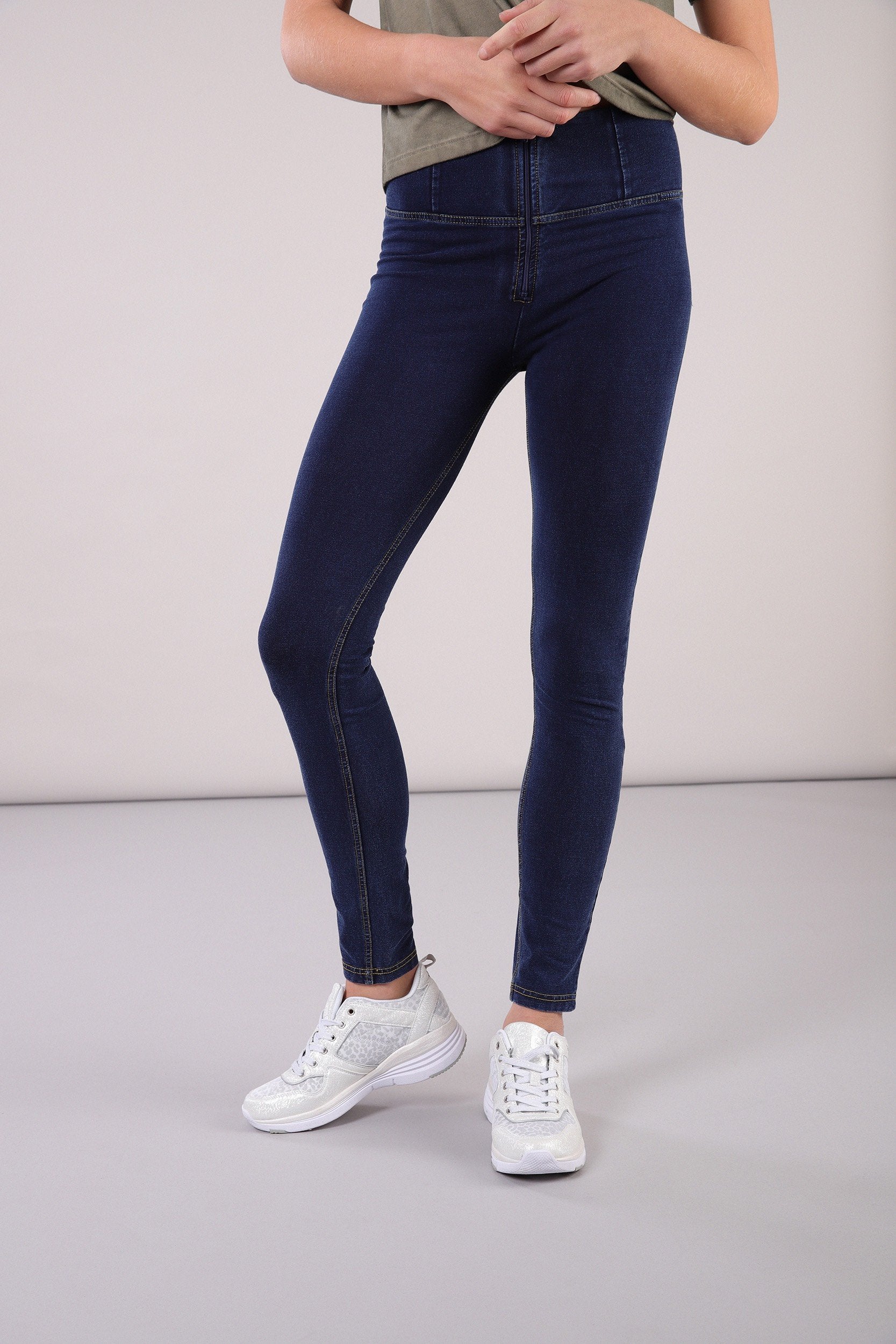 ANKLE LEG DARK DENIM YELLOW STITCH HIGH RISE ORGANIC