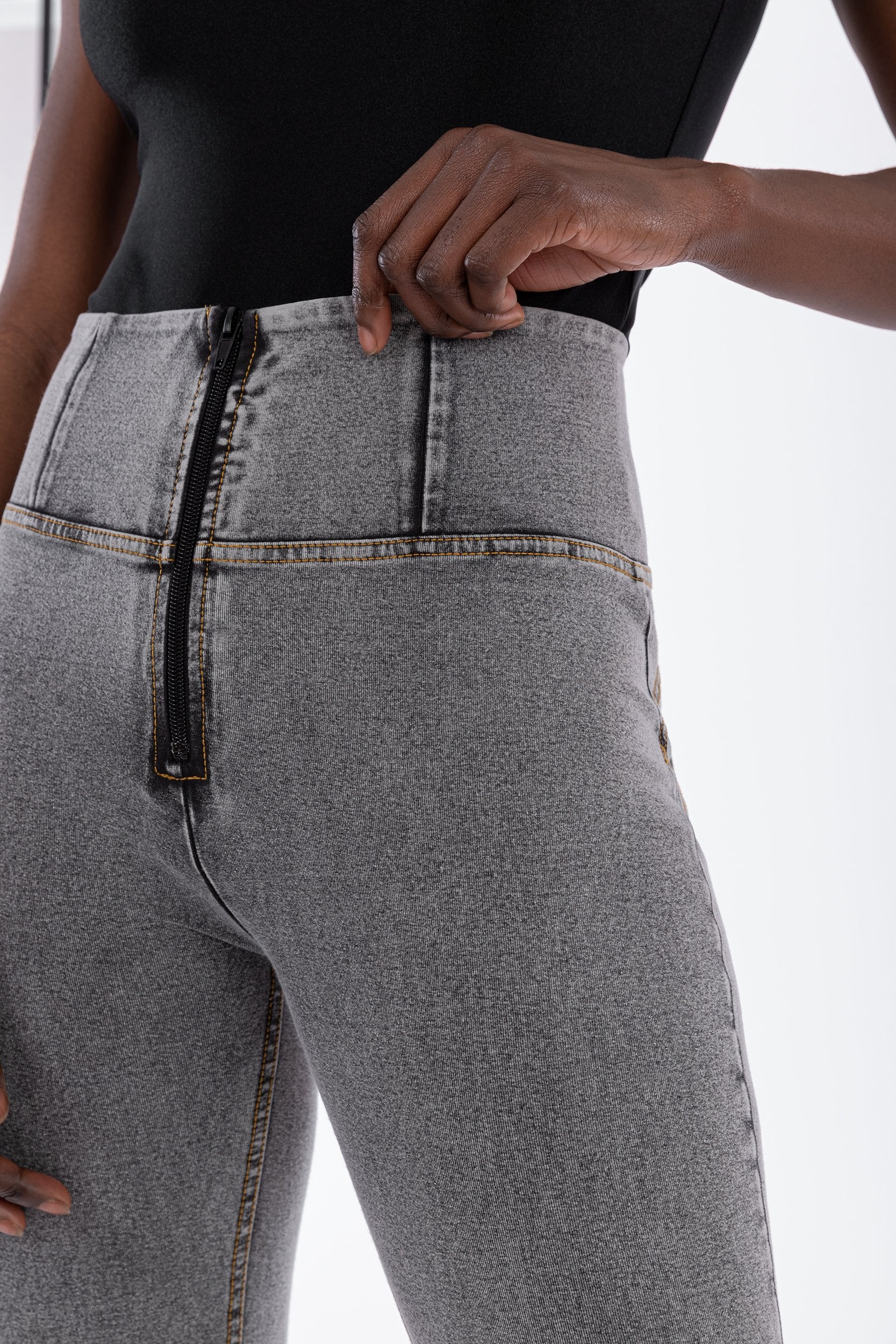 ANKLE GREY DENIM HIGH RISE ORGANIC